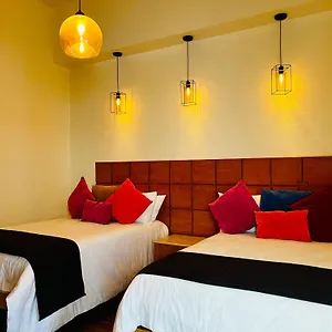  Hotel Consulado
